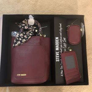 Steve Madden Purple Purse and Wallet Set